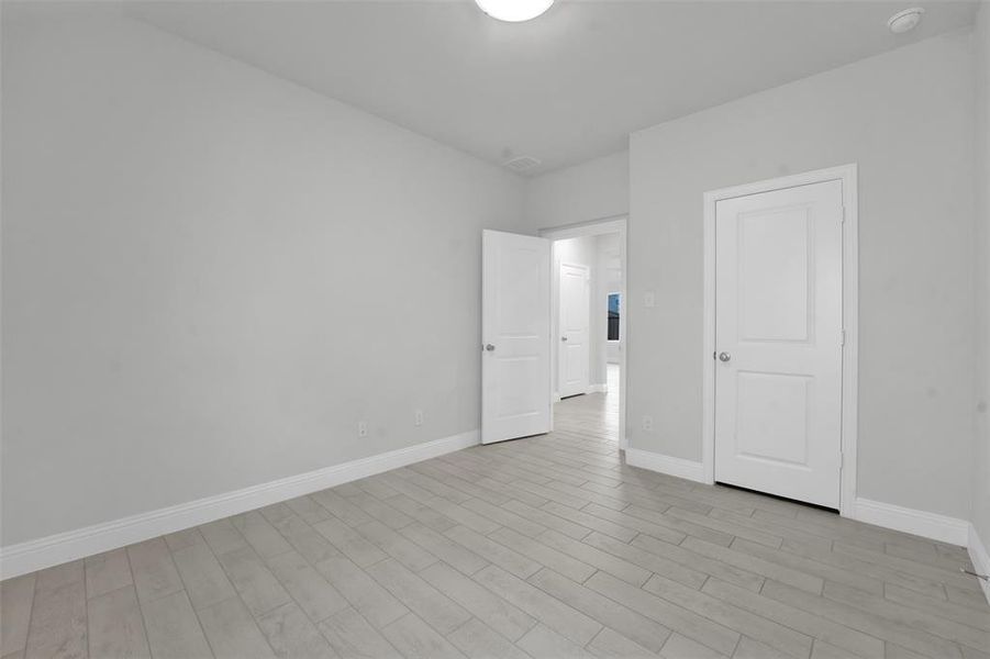 Spacious, unfurnished interior of a new home in , Princeton (Image 20).