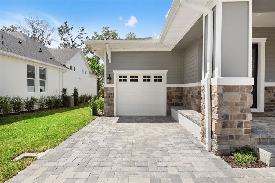 Exterior details and patio area of a home in , Brooksville (Image 3).