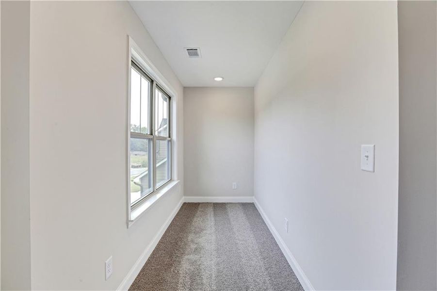 Spacious, unfurnished interior of a new home in , Lawrenceville (Image 27).