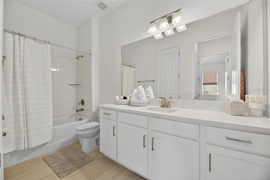 Furnished interior view inside a new home in , Wimauma (Image 50).