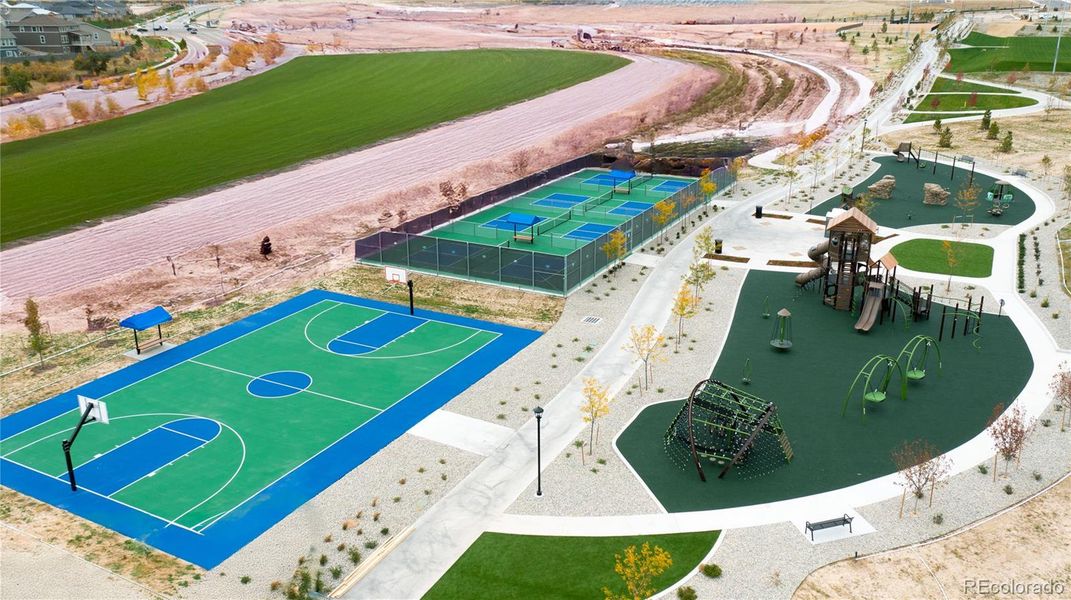 Community amenities in , Parker (Image 43).