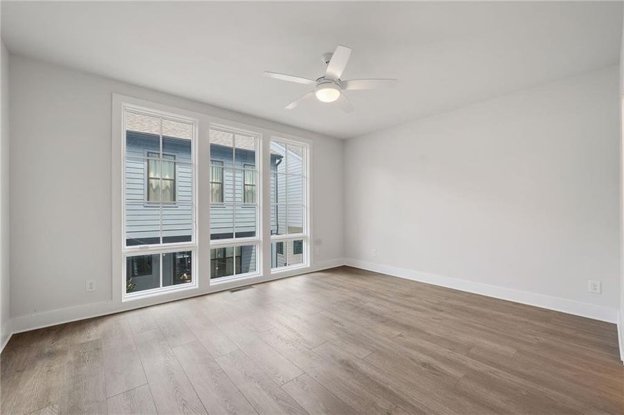 Spacious, unfurnished interior of a new home in , Atlanta (Image 20).