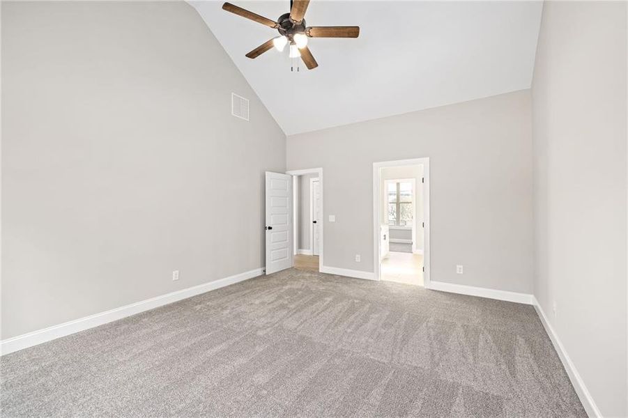 Spacious, unfurnished interior of a new home in , Jefferson (Image 31).