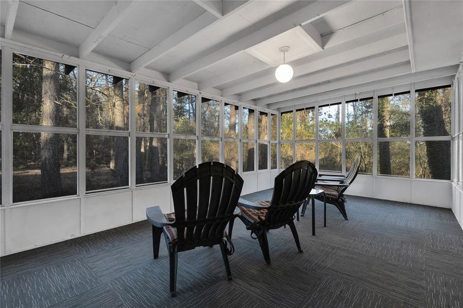 Exterior details and patio area of a home in , Mineola (Image 3).