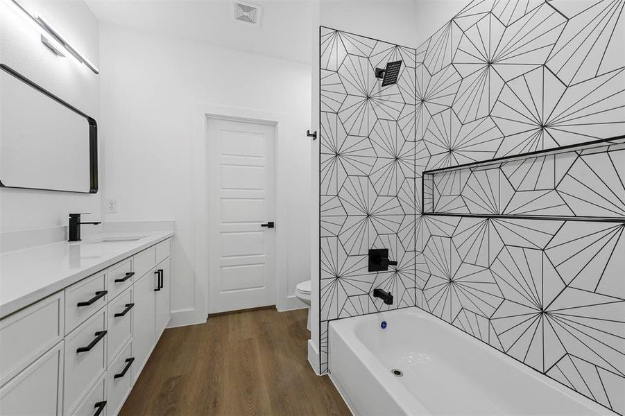 Furnished interior view inside a new home in , Dallas (Image 7).