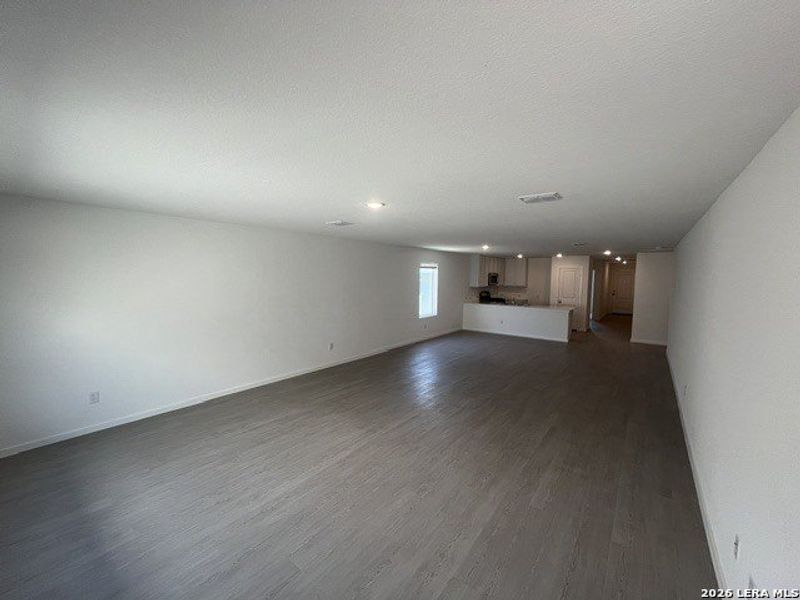 Spacious, unfurnished interior of a new home in Windridge, Kerrville (Image 7). Spacious, unfurnished interior of a new home in Windridge, Kerrville (Image 7).