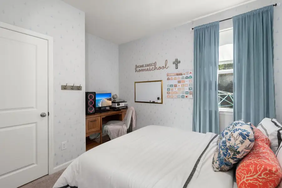 Furnished interior view inside a new home in The Ponds, Summerville (Image 9). Furnished interior view inside a new home in The Ponds, Summerville (Image 9).