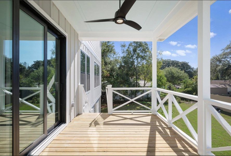 Exterior details and patio area of a home in , Edisto Island (Image 3).