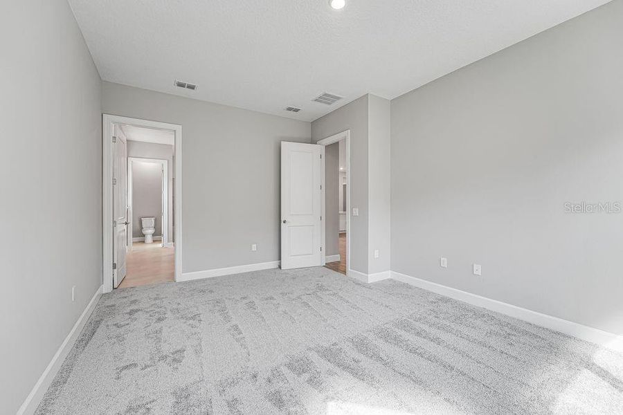 Spacious, unfurnished interior of a new home in Center Lake Ranch Community Group Page, St. Cloud (Image 27). Spacious, unfurnished interior of a new home in Center Lake Ranch Community Group Page, St. Cloud (Image 27).