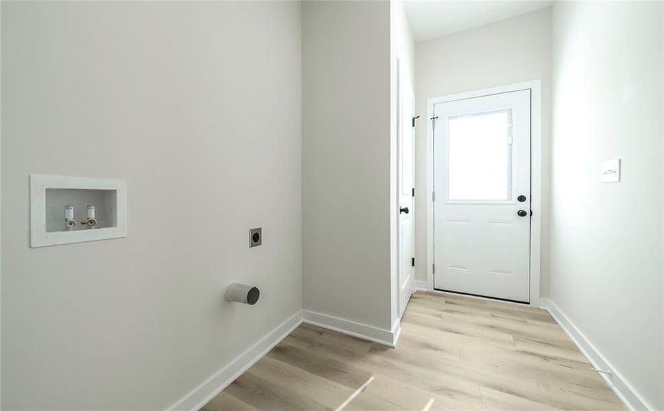 Spacious, unfurnished interior of a new home in , Tallapoosa (Image 29).