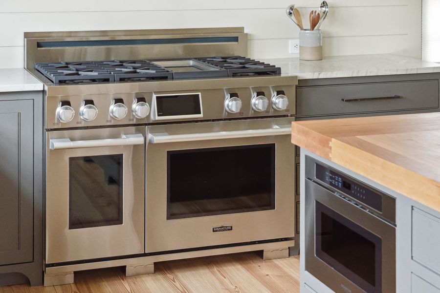 Image 73 of a home in .