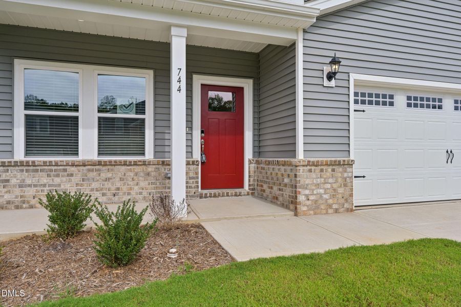 4-web-or-mls-Raleigh - Oak Manor - 744 D