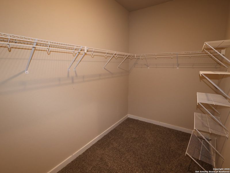 Spacious, unfurnished interior of a new home in Winding Brook, San Antonio (Image 17).
