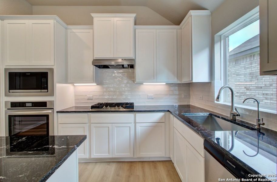 Furnished interior view inside a new home in Veranda, San Antonio (Image 6).