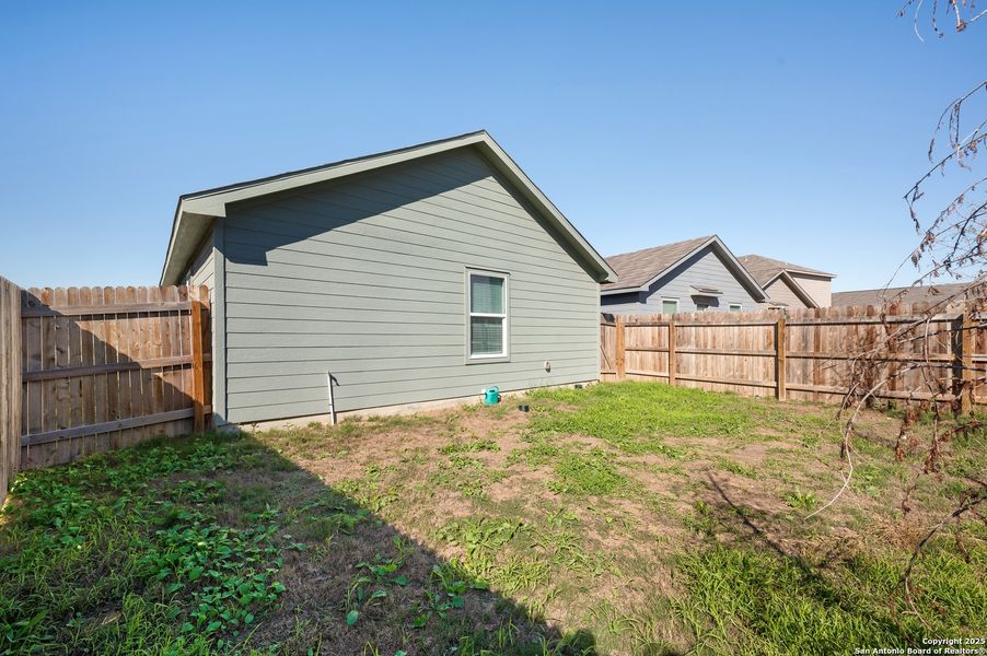 Exterior details and patio area of a home in , San Antonio (Image 3).