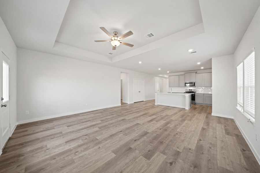 Spacious, unfurnished interior of a new home in Reveille Estates, Bryan (Image 11).
