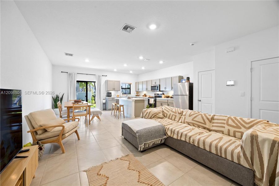 Furnished interior view inside a new home in , Pompano Beach (Image 7). Furnished interior view inside a new home in , Pompano Beach (Image 7).