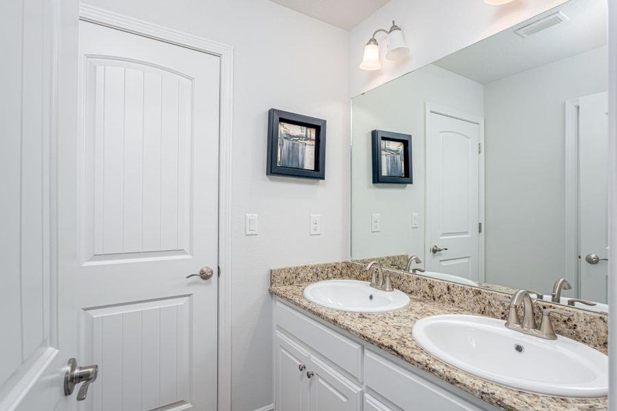 Furnished interior view inside a new home in Cedar Creek at Deerpoint Lake, Panama City (Image 18).