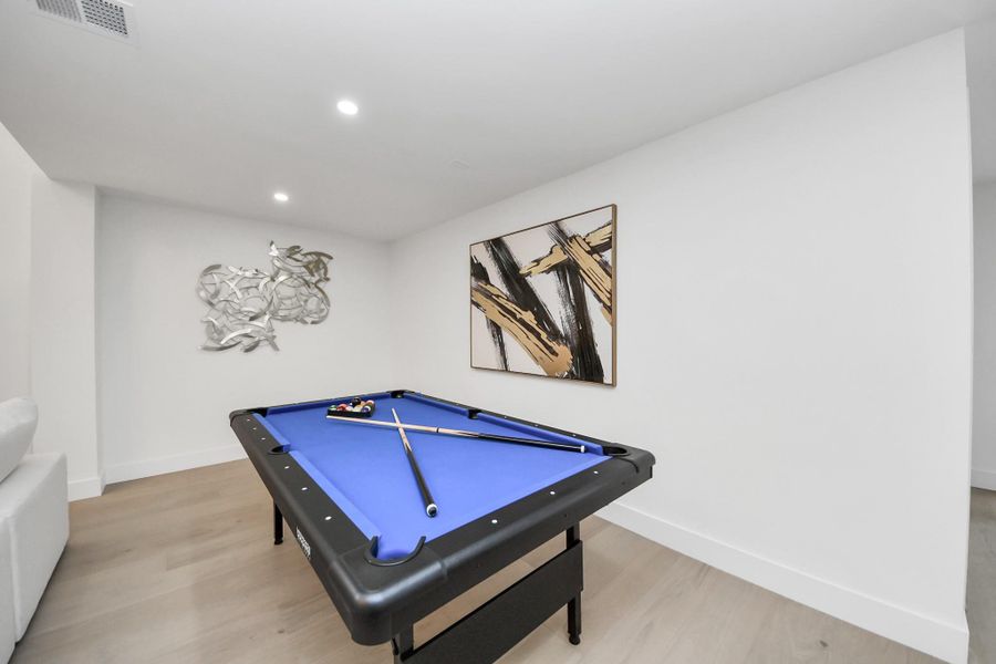 Open flex space adjoining the living room. Open flex space adjoining the living room.