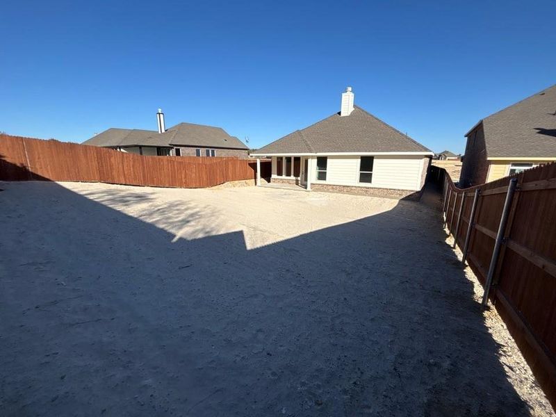 Exterior details and patio area of a home in Waterford Park, Weatherford (Image 3).