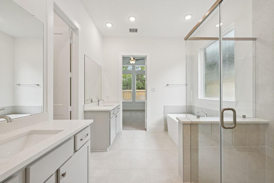 Furnished interior view inside a new home in Kresston, Montgomery (Image 13).