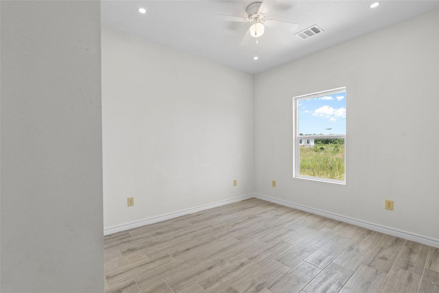 Spacious, unfurnished interior of a new home in , Cleveland (Image 12).