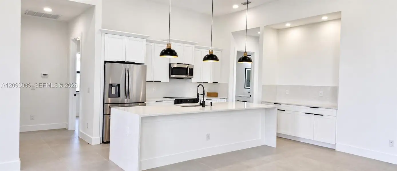 Furnished interior view inside a new home in , Cape Coral (Image 6).