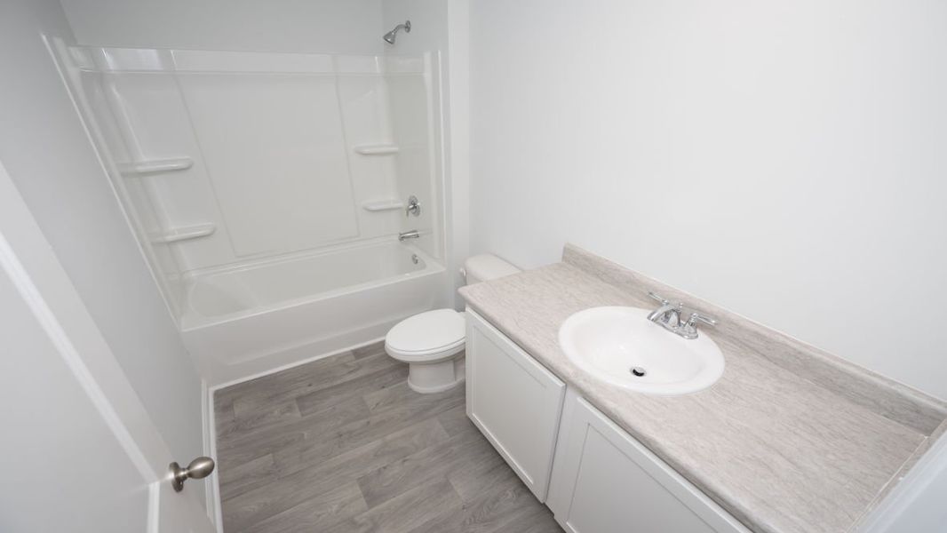 Representative unfurnished interior of a home built from the KERRY by D.R. Horton in Cottonwood Place, Tabor City (Image 6).