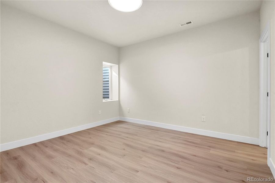 Spacious, unfurnished interior of a new home in , Colorado Springs (Image 23).