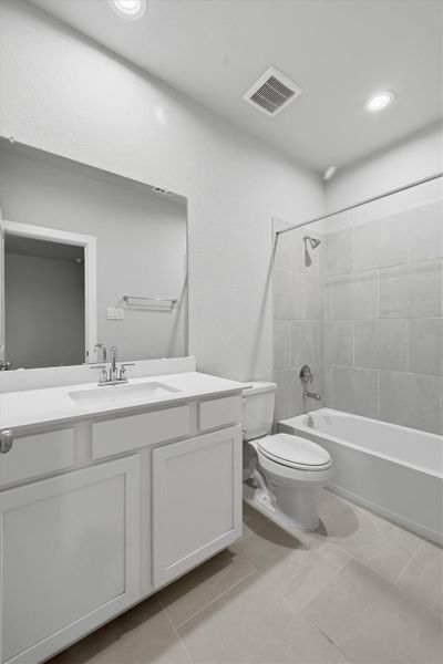 Furnished interior view inside a new home in Canterra Creek  60', Iowa Colony (Image 6).