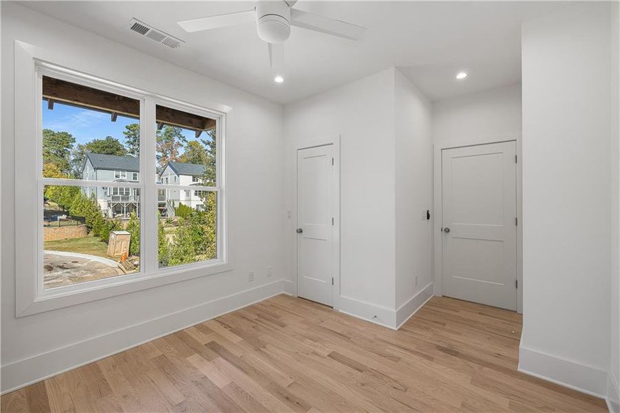 Spacious, unfurnished interior of a new home in , Smyrna (Image 37).