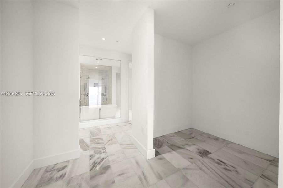Spacious, unfurnished interior of a new home in , Miami (Image 21).