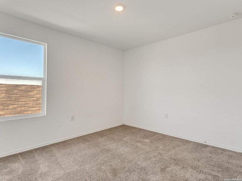 Spacious, unfurnished interior of a new home in Mission del Lago, San Antonio (Image 23). Spacious, unfurnished interior of a new home in Mission del Lago, San Antonio (Image 23).