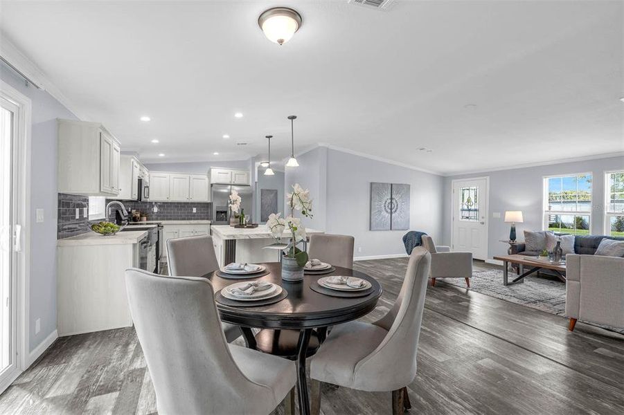 Furnished interior view inside a new home in , Orlando (Image 13).