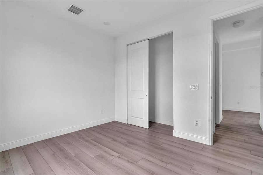 Spacious, unfurnished interior of a new home in , Okeechobee (Image 26).