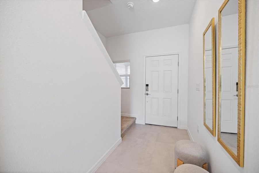 Spacious, unfurnished interior of a new home in Palmero, Nokomis (Image 21).