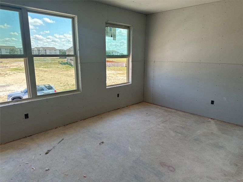 Spacious, unfurnished interior of a new home in Berry Creek Highlands, Georgetown (Image 5).