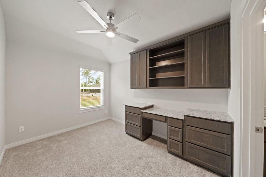 Furnished interior view inside a new home in Barton Creek Ranch, Conroe (Image 5). Furnished interior view inside a new home in Barton Creek Ranch, Conroe (Image 5).