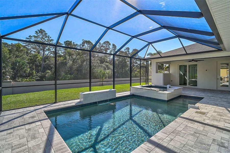 Exterior details and patio area of a home in , Port Charlotte (Image 1).