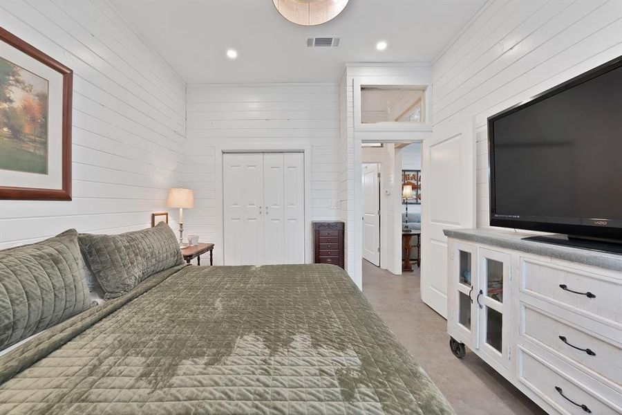 Furnished interior view inside a new home in , Springtown (Image 27).