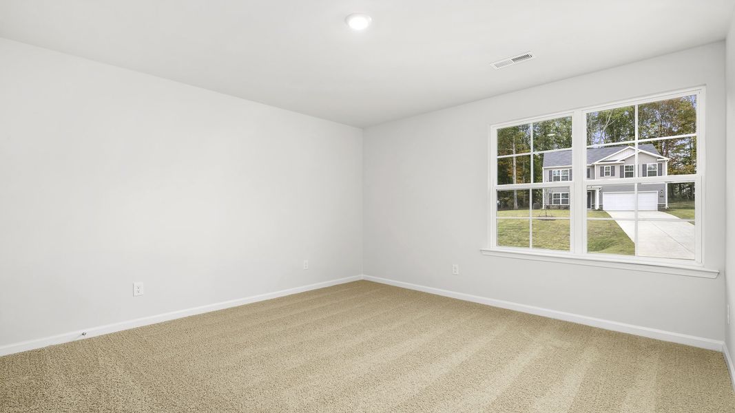 Spacious, unfurnished interior of a new home in Havencrest, Greensboro (Image 13).