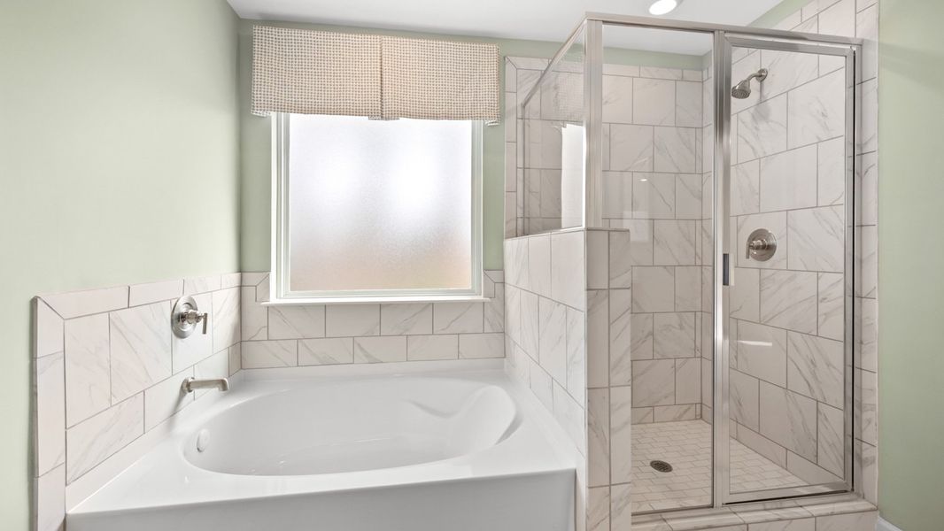 Representative furnished interior of a home built from the Savannah by D.R. Horton in Water Oak Estates, Lawrenceville (Image 25).