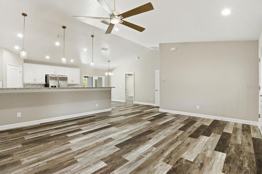Spacious, unfurnished interior of a new home in , Dunnellon (Image 17). Spacious, unfurnished interior of a new home in , Dunnellon (Image 17).