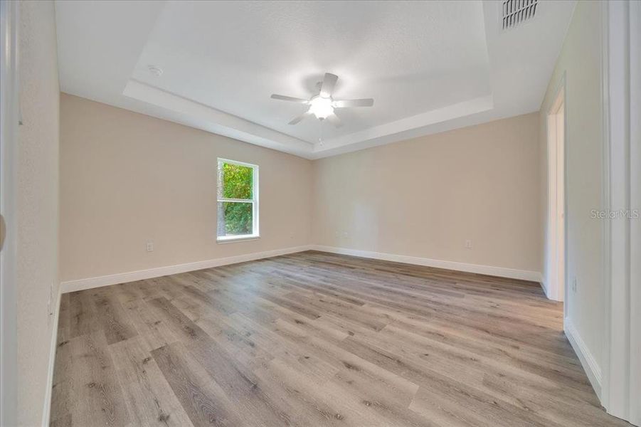 Spacious, unfurnished interior of a new home in , Ocala (Image 36).