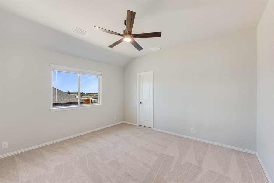 Spacious, unfurnished interior of a new home in Timberbrook 3B-4A, Justin (Image 33). Spacious, unfurnished interior of a new home in Timberbrook 3B-4A, Justin (Image 33).