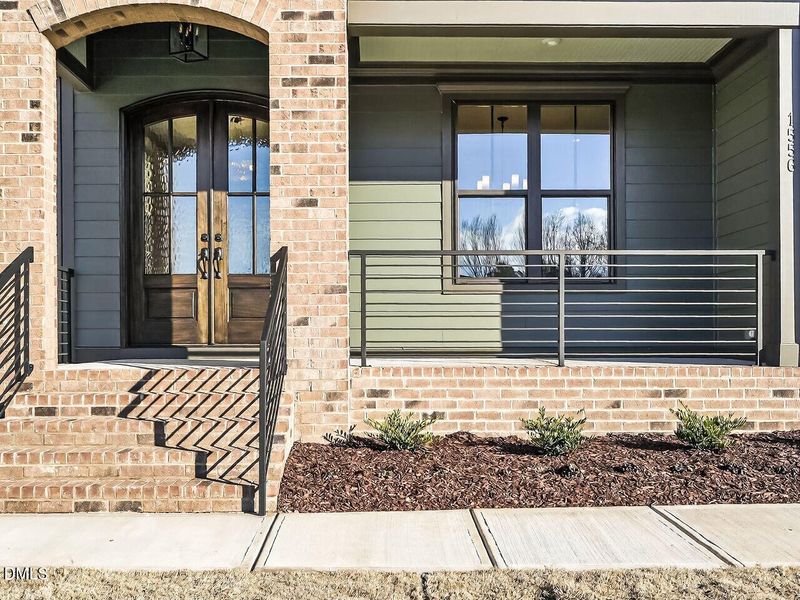 003-1280x960-front-porch 003-1280x960-front-porch