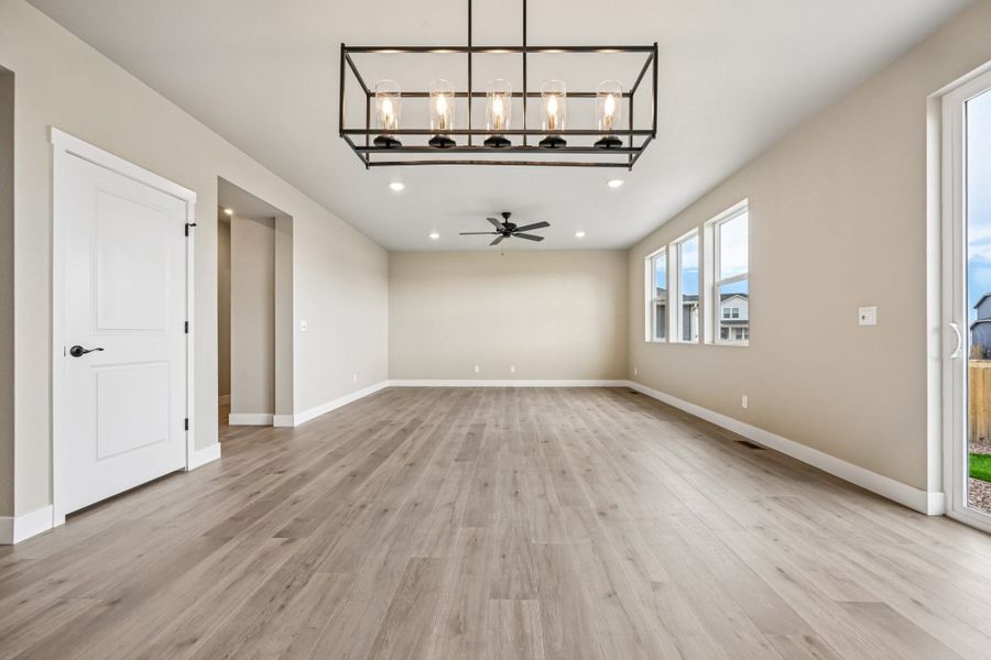 Spacious, unfurnished interior of a new home in The Glen, Colorado Springs (Image 33). Spacious, unfurnished interior of a new home in The Glen, Colorado Springs (Image 33).