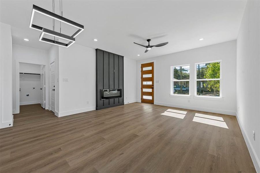 Spacious, unfurnished interior of a new home in , Dallas (Image 13).