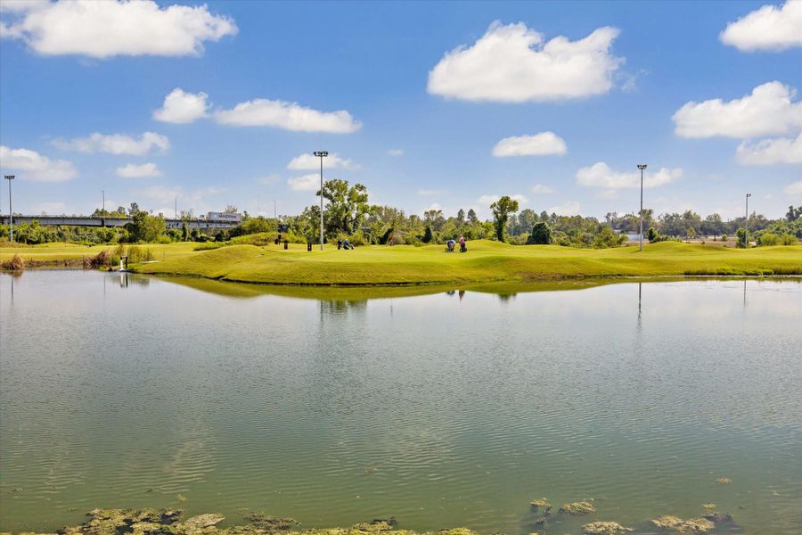 East River 9 is a dynamic destination in Houston’s East End, anchoring the East River development with a nine-hole par-three golf course, driving range, and family-friendly green space along the bayou. Blending recreation, entertainment, and community gathering, it offers a vibrant setting for all to enjoy.