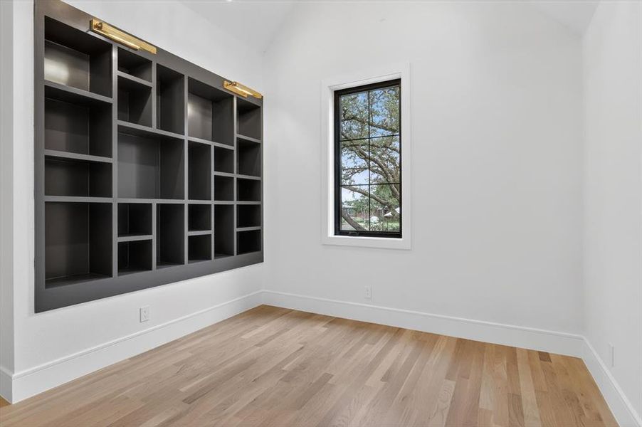 Spacious, unfurnished interior of a new home in , Dallas (Image 27). Spacious, unfurnished interior of a new home in , Dallas (Image 27).